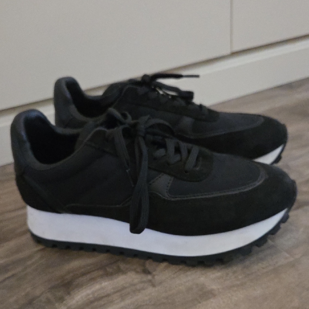 Zara Black Suede-like and Sneakers
